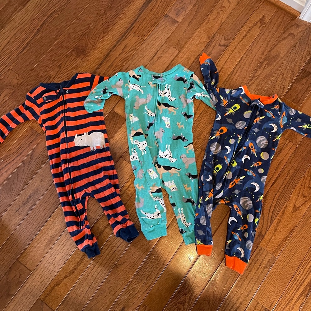 Carters 6-9 month Jammie’s